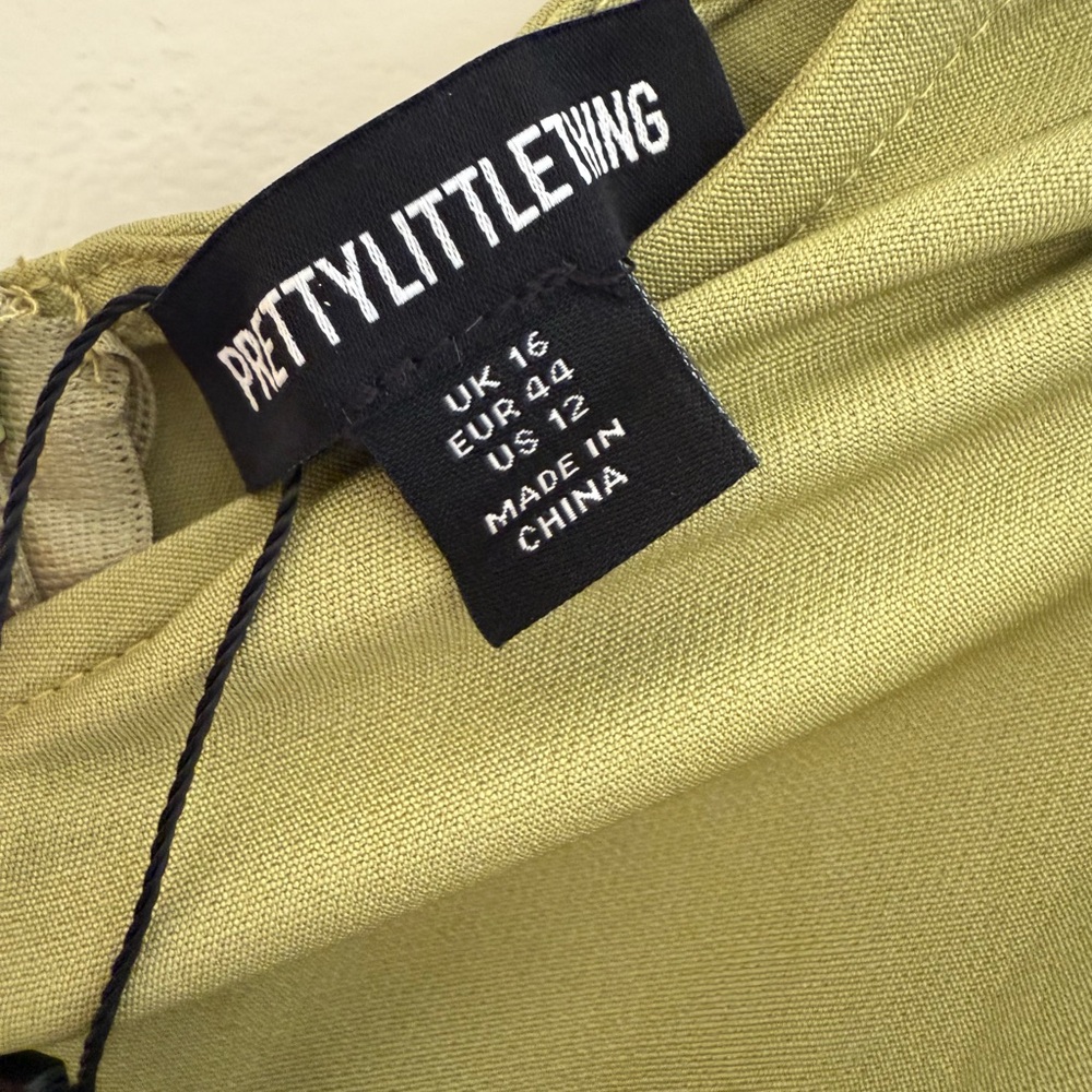 PrettyLittle Thing Women Dress - Picture 8 of 9
